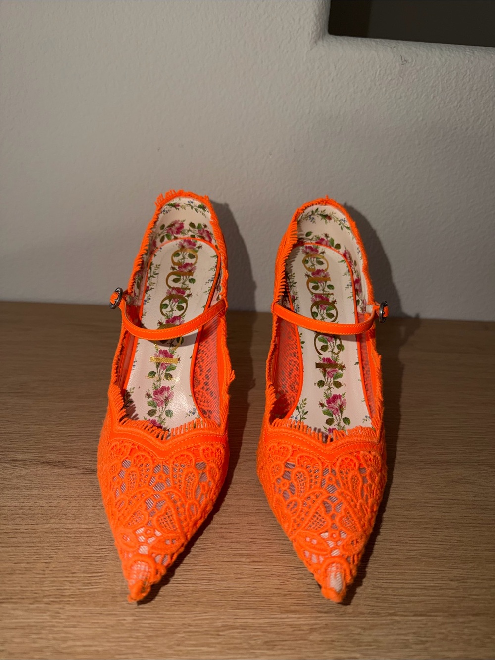 Gucci Bright Orange Floral Lace Virginia Heels - Size 39